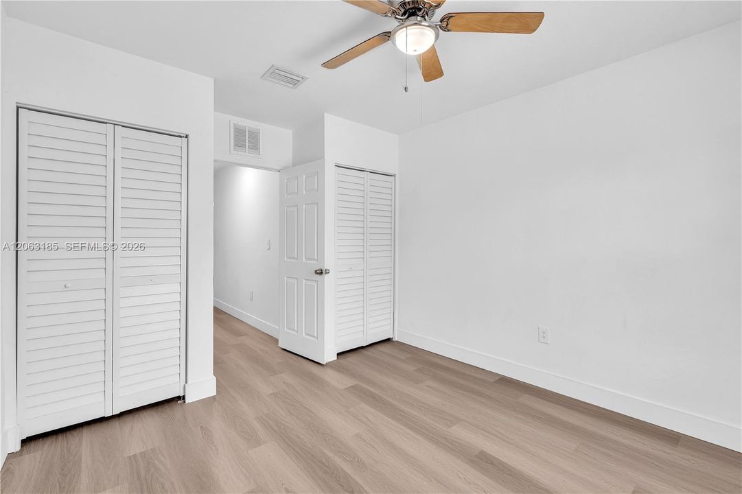 В аренду: $3,300 (4 спален, 2 ванн, 2000 Квадратных фут)