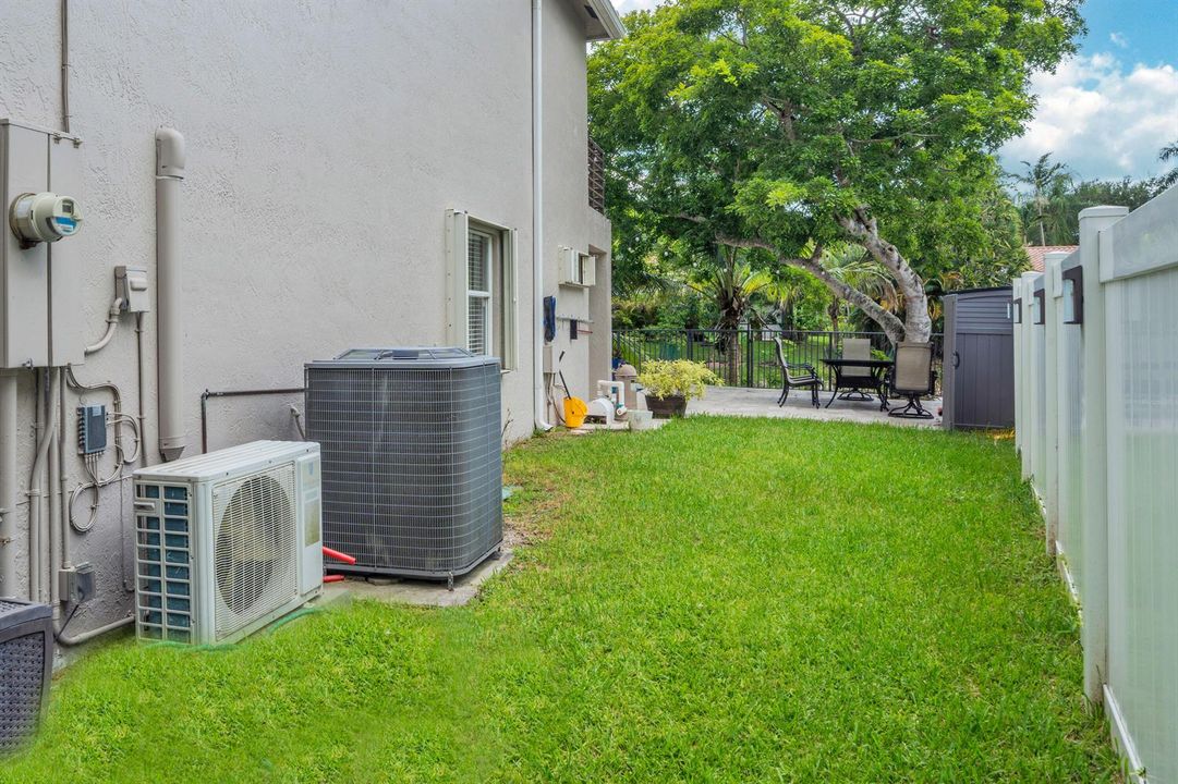40 Backyard (1)