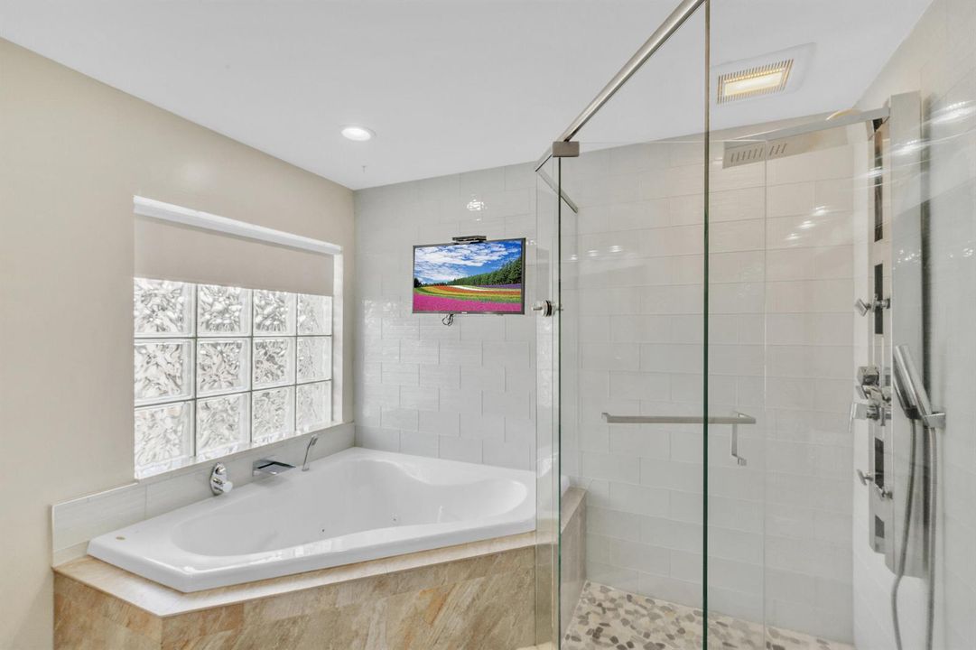 27 Primary Bathroom (3)