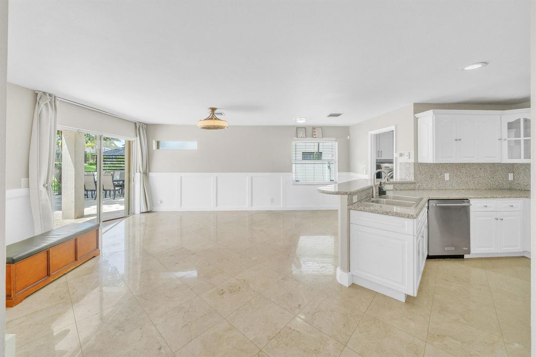 7 Kitchen (2)