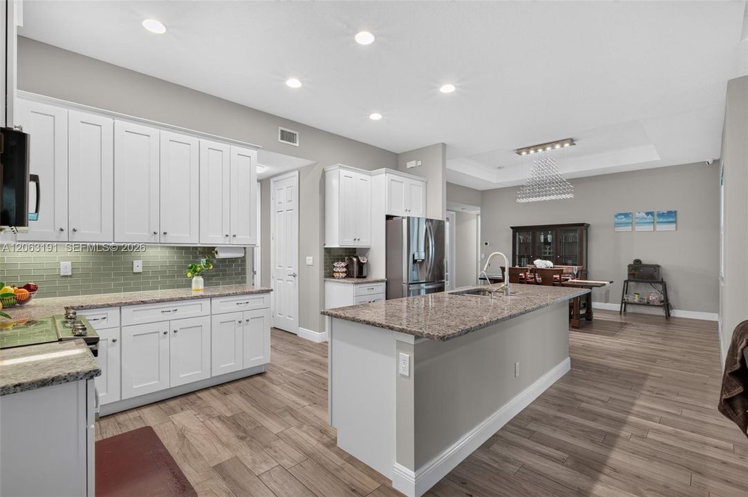For Sale: $1,250,000 (3 beds, 2 baths, 3346 Square Feet)