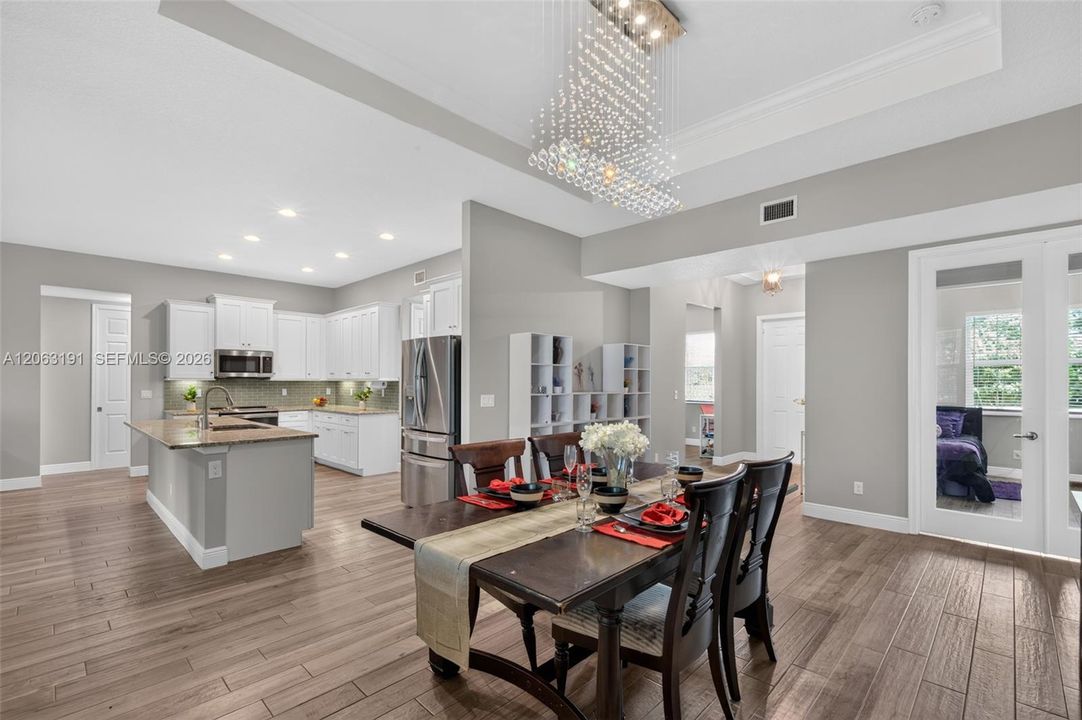 For Sale: $1,250,000 (3 beds, 2 baths, 3346 Square Feet)