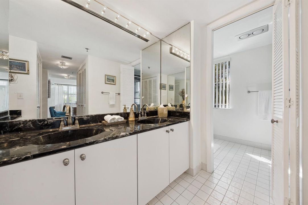 16_4600-S-Ocean-Blvd_Apt-301_Primary-Bat