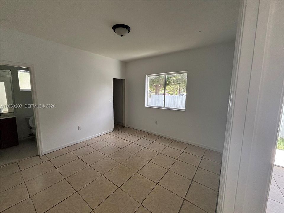 В аренду: $2,500 (3 спален, 2 ванн, 2400 Квадратных фут)