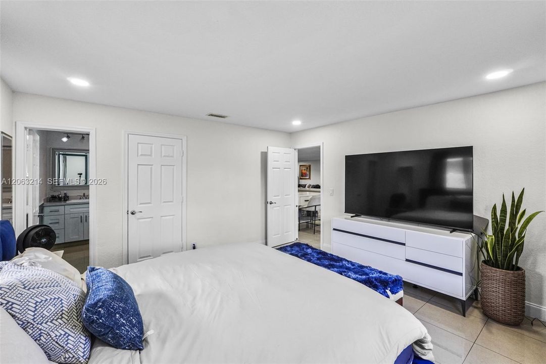 В аренду: $4,395 (3 спален, 2 ванн, 2213 Квадратных фут)