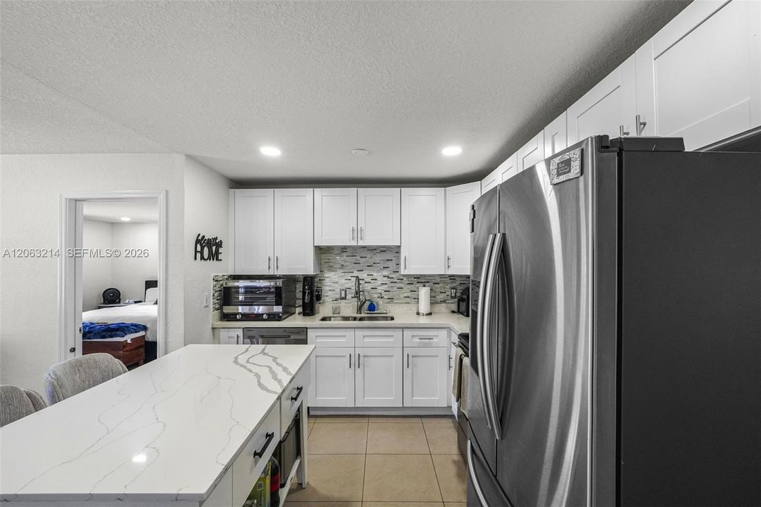 В аренду: $4,395 (3 спален, 2 ванн, 2213 Квадратных фут)