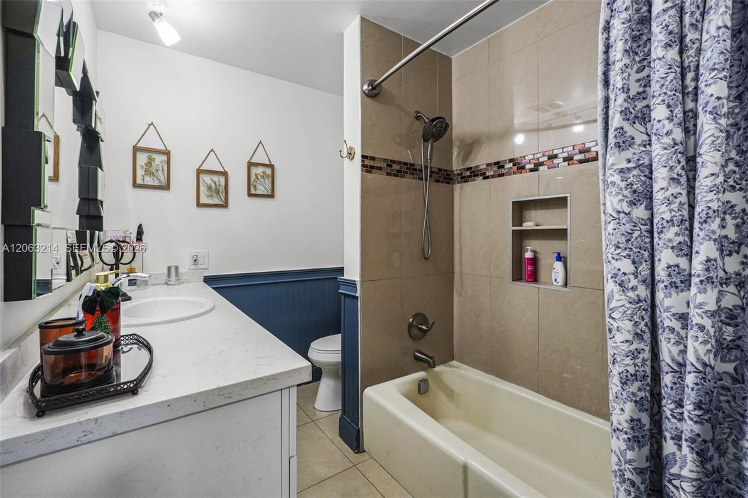 В аренду: $4,395 (3 спален, 2 ванн, 2213 Квадратных фут)