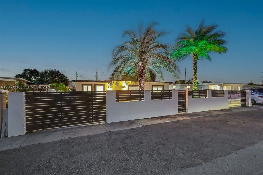 На продажу: $850,000 (3 спален, 2 ванн, 1629 Квадратных фут)