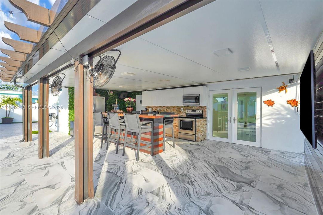 На продажу: $850,000 (3 спален, 2 ванн, 1629 Квадратных фут)