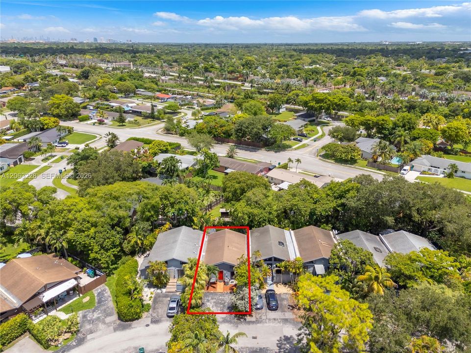 For Sale: $489,000 (2 beds, 2 baths, 1080 Square Feet)
