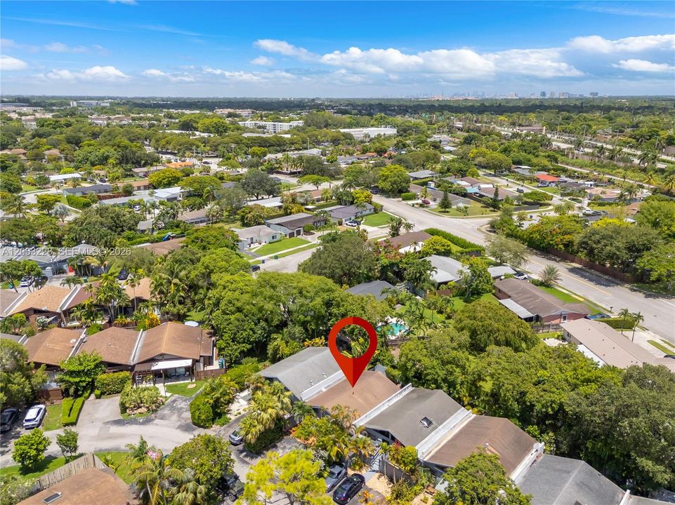 For Sale: $489,000 (2 beds, 2 baths, 1080 Square Feet)