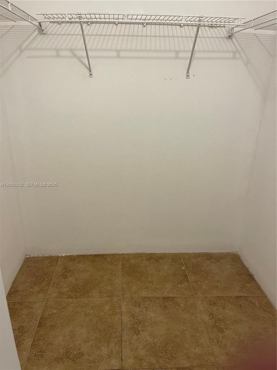 В аренду: $2,300 (2 спален, 2 ванн, 1016 Квадратных фут)