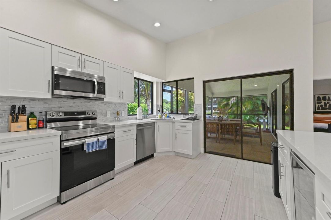13 Kitchen 02