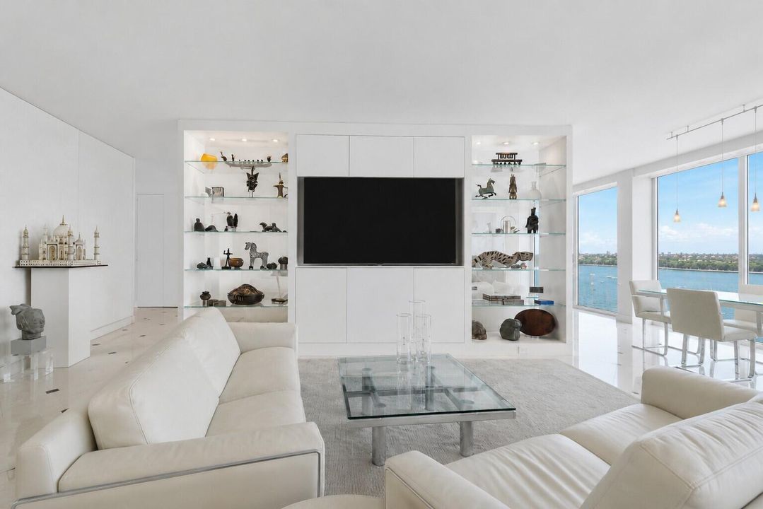 Light and Open Living
