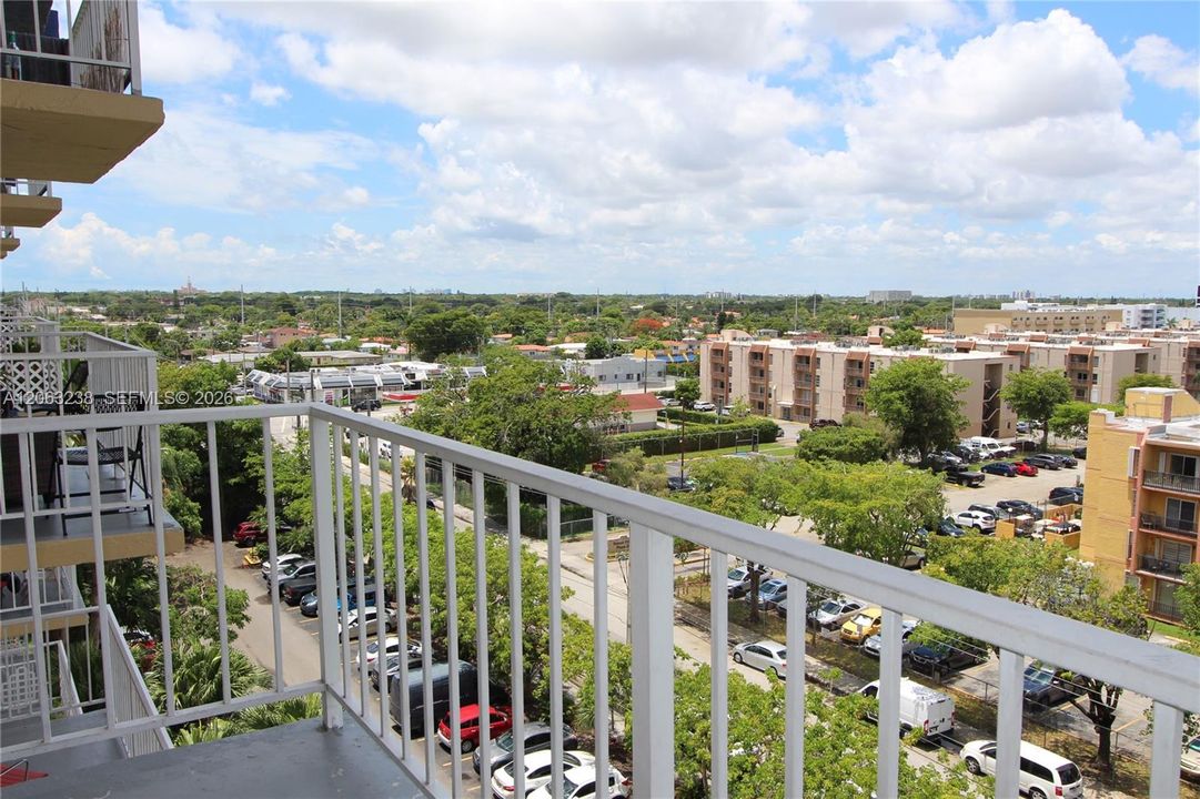 For Rent: $1,750 (1 beds, 1 baths, 598 Square Feet)