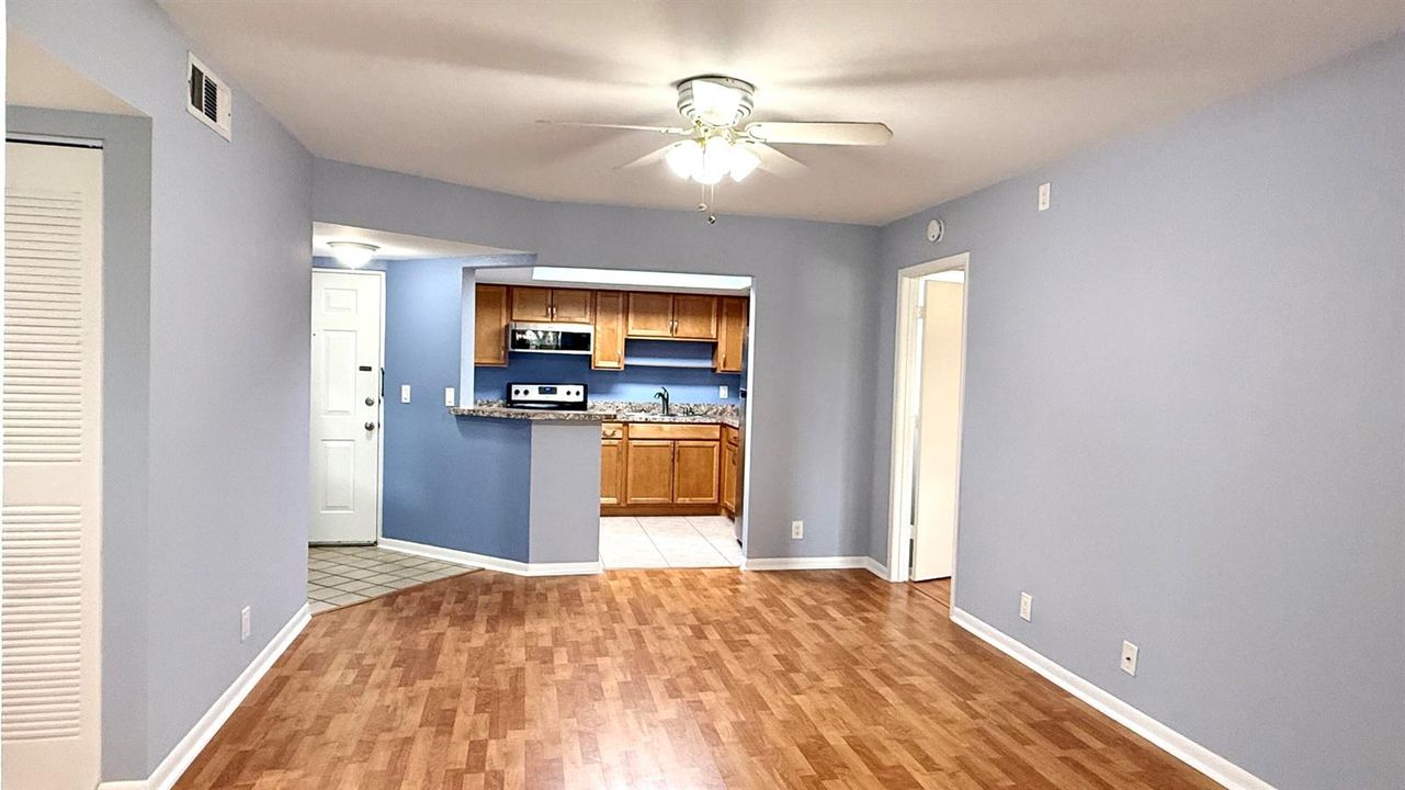 18 - Living_Dining_Kitchen