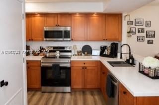 For Sale: $230,000 (1 beds, 1 baths, 813 Square Feet)