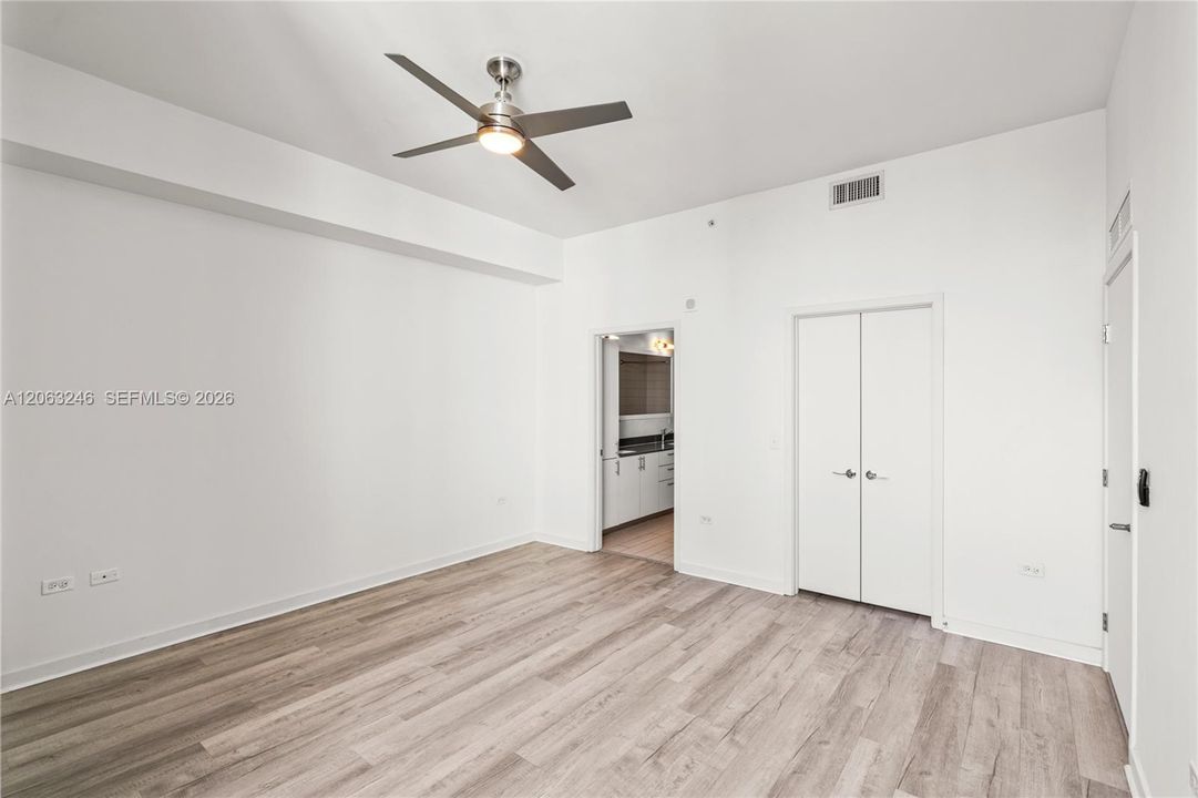 For Sale: $765,000 (2 beds, 2 baths, 1115 Square Feet)