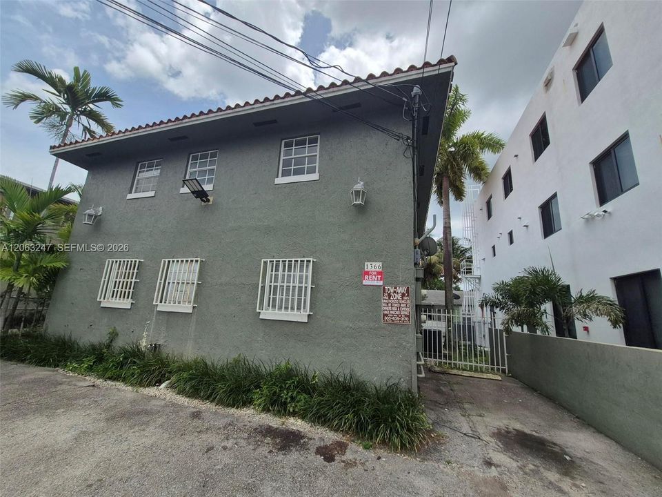 For Rent: $2,000 (2 beds, 1 baths, 0 Square Feet)