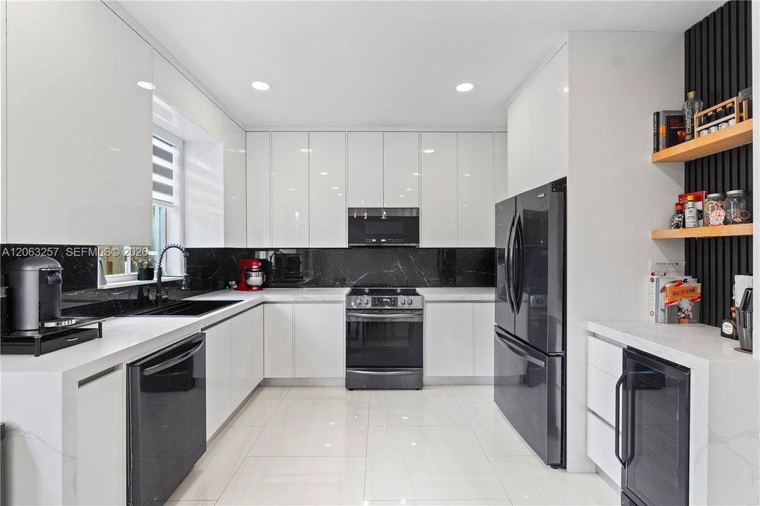 В аренду: $3,650 (2 спален, 2 ванн, 1491 Квадратных фут)