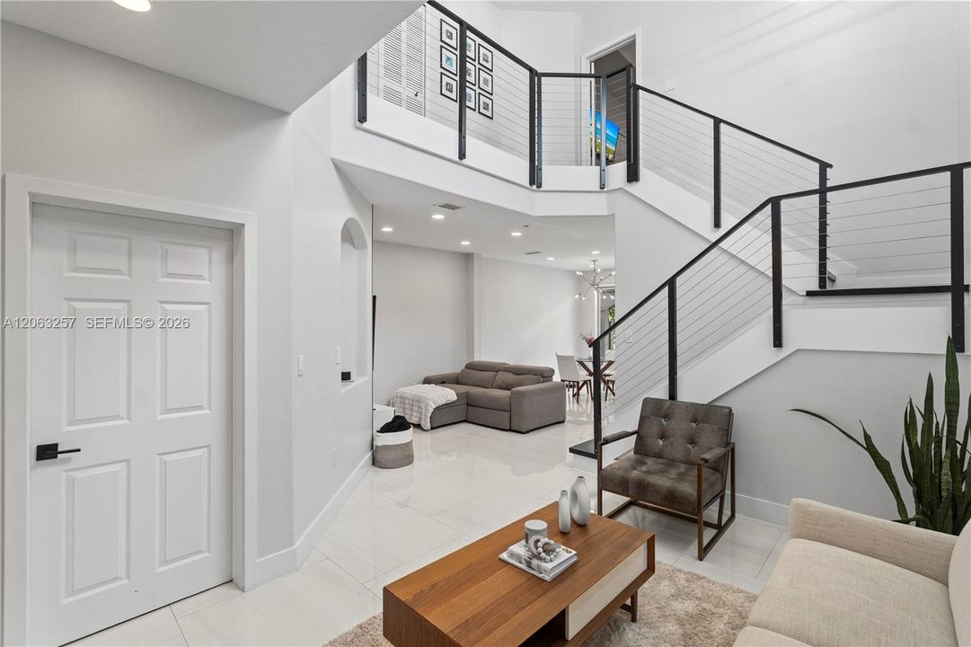 В аренду: $3,650 (2 спален, 2 ванн, 1491 Квадратных фут)