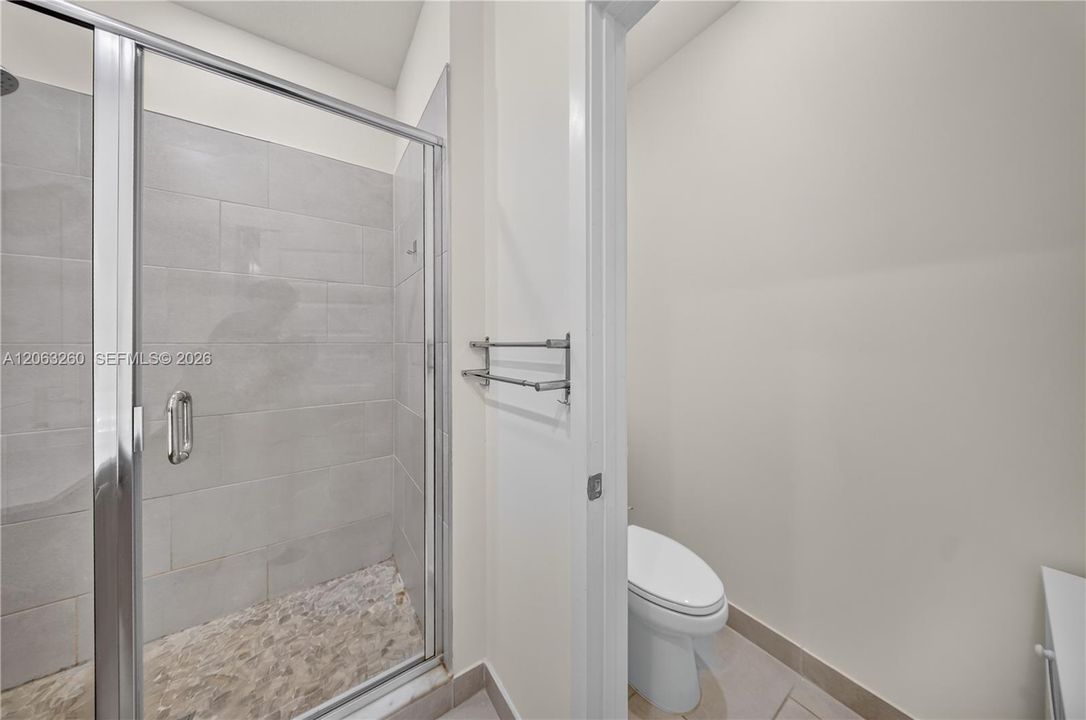 На продажу: $750,000 (4 спален, 2 ванн, 1652 Квадратных фут)
