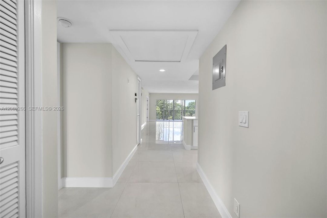 For Sale: $295,000 (3 beds, 2 baths, 1390 Square Feet)