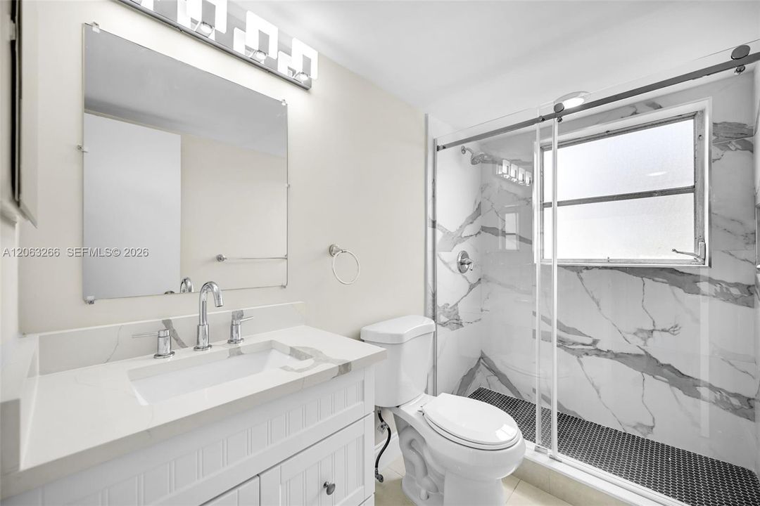 For Sale: $295,000 (3 beds, 2 baths, 1390 Square Feet)