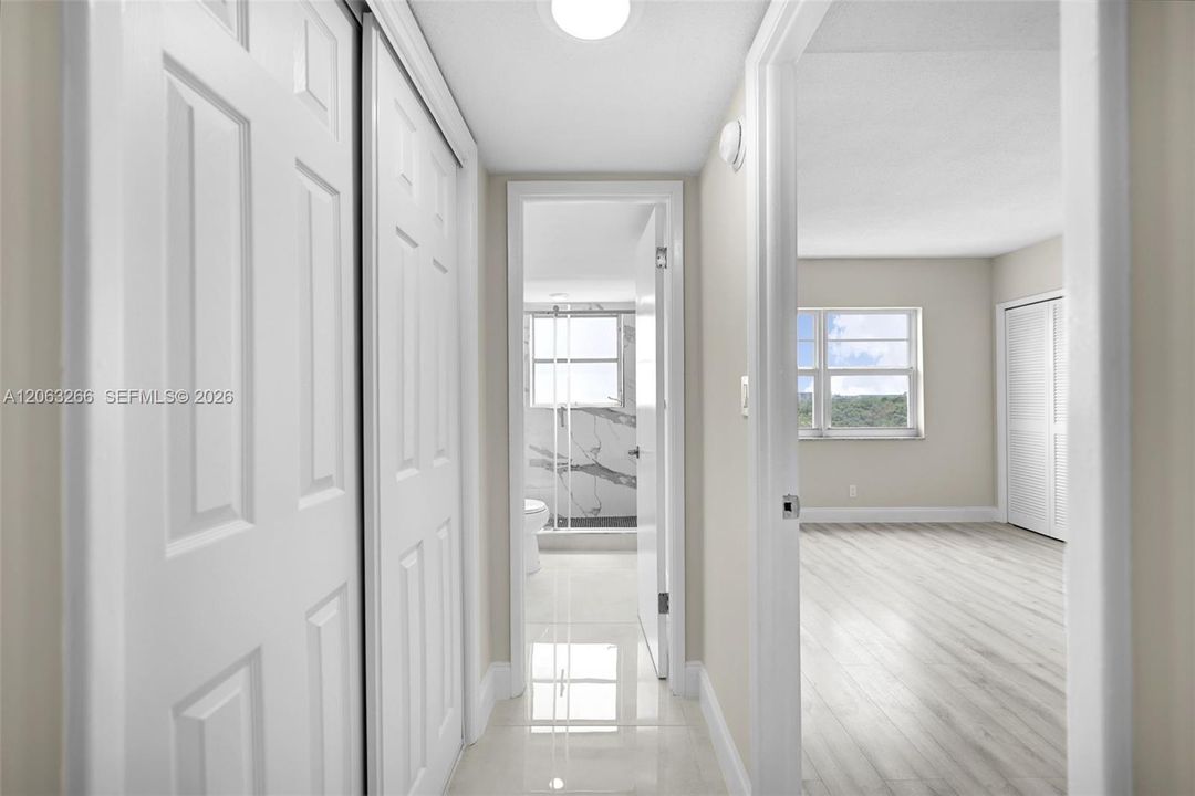 For Sale: $295,000 (3 beds, 2 baths, 1390 Square Feet)