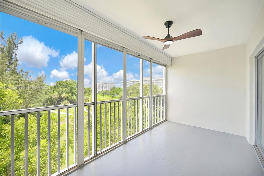 For Sale: $295,000 (3 beds, 2 baths, 1390 Square Feet)
