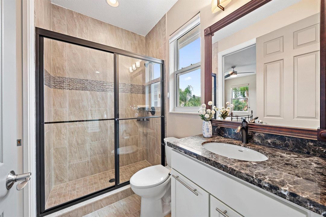 12132 Aviles Cir-16