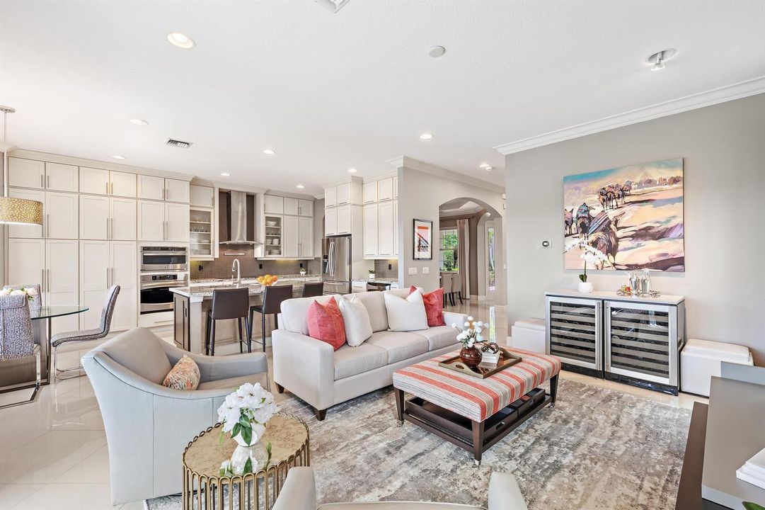 12132 Aviles Cir-11