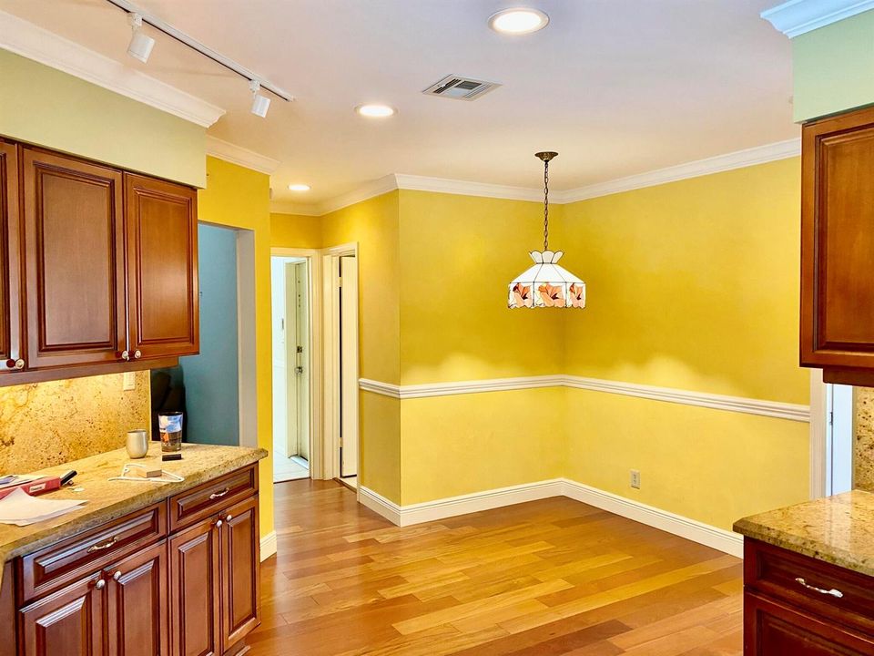 Kitchen Knok