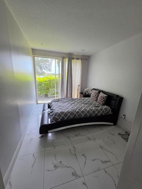 white 1 floor bedroom