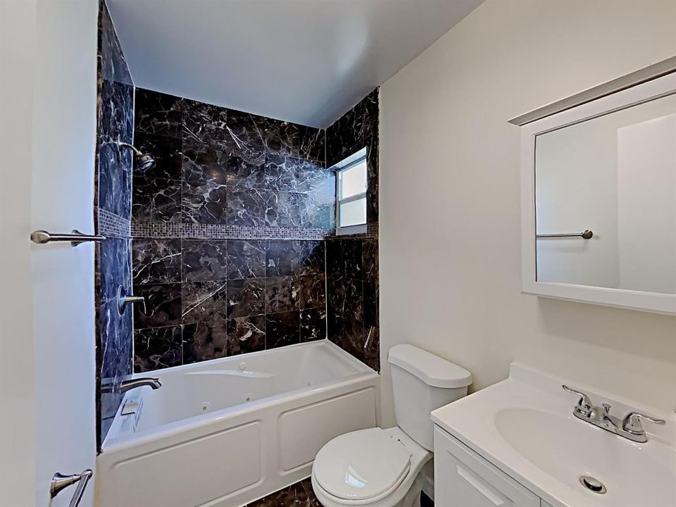 1001757.27905 Sw 132Nd Pl.Photo_7