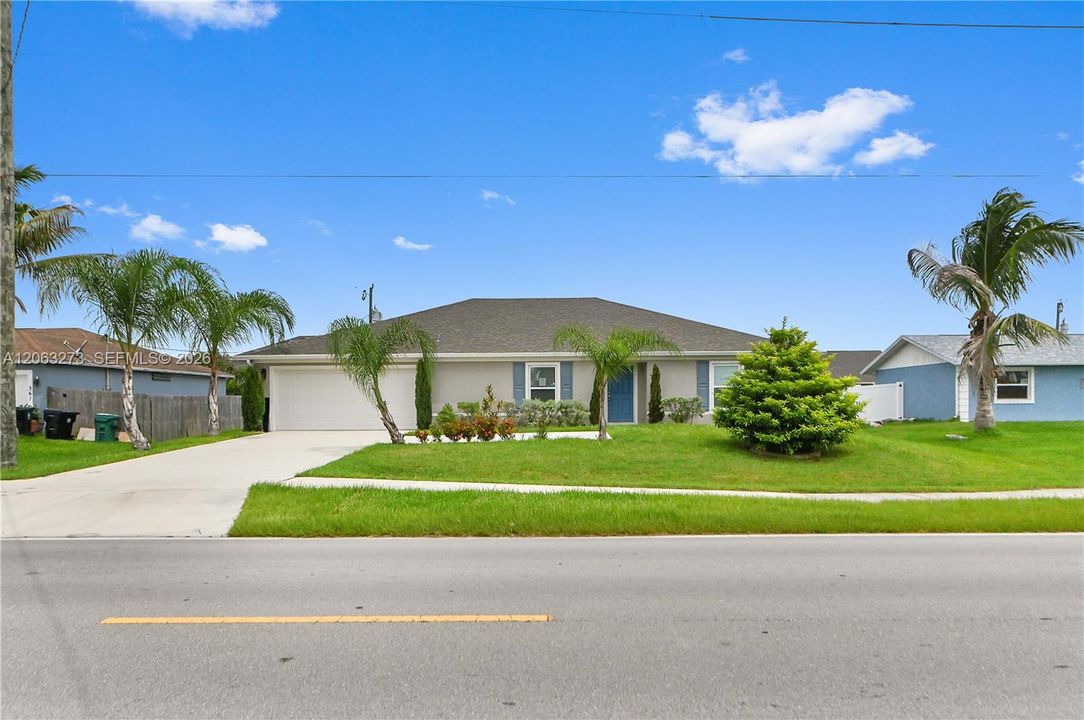 En Venta: $439,000 (4 camas, 2 baños, 2134 Pies cuadrados)