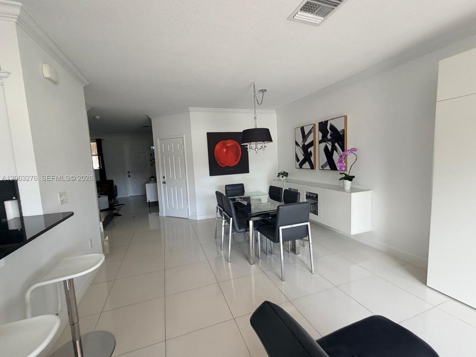 En Venta: $515,000 (3 camas, 2 baños, 1812 Pies cuadrados)