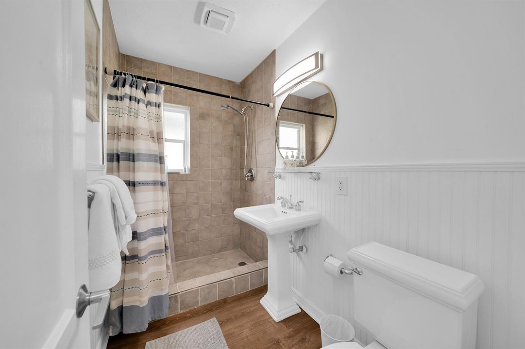 2319 bath