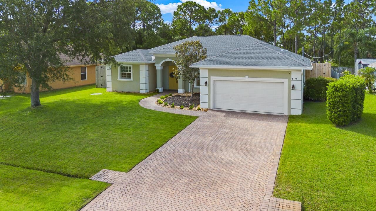 6175 NW East Deville Circle-8