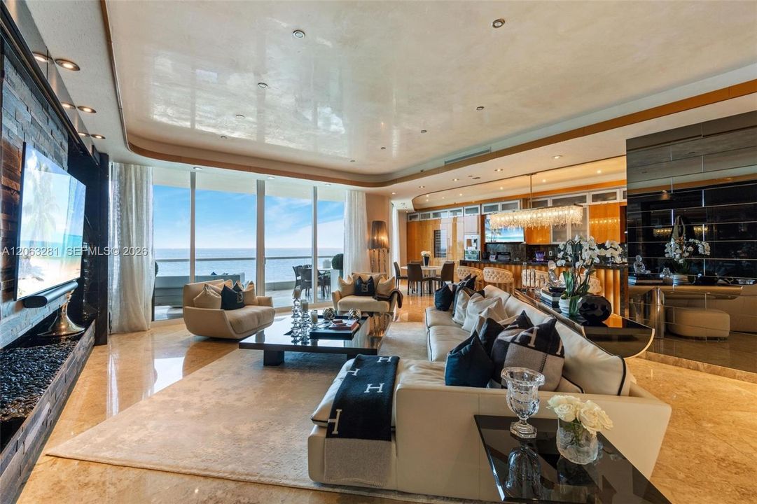For Sale: $4,100,000 (3 beds, 5 baths, 3480 Square Feet)