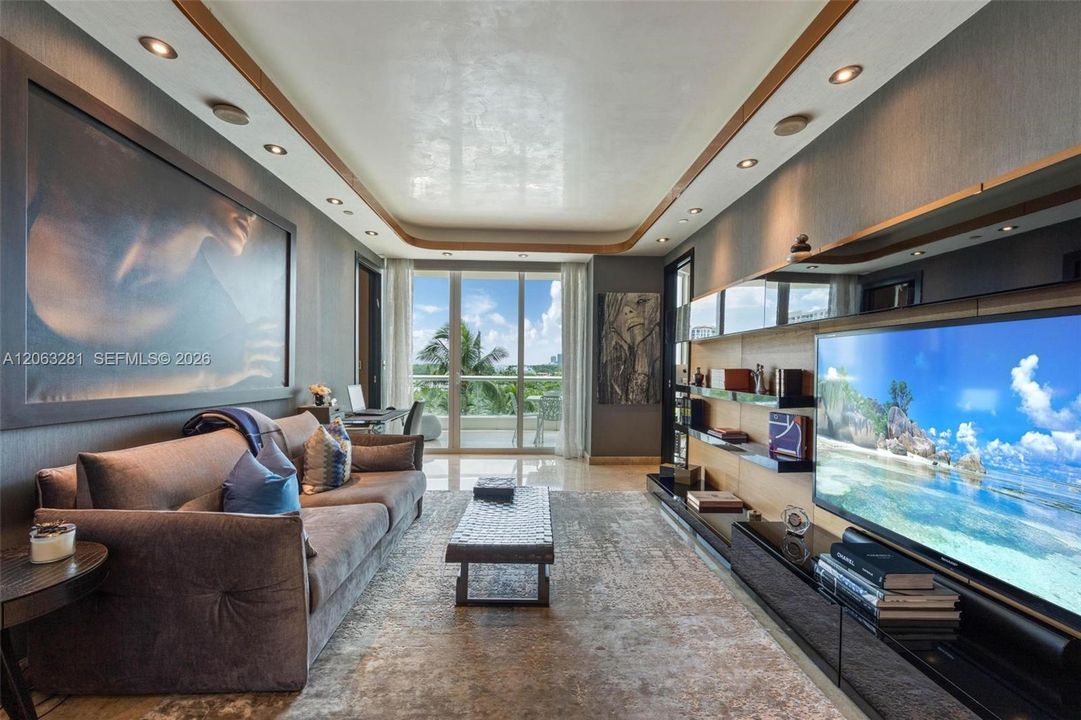 For Sale: $4,100,000 (3 beds, 5 baths, 3480 Square Feet)
