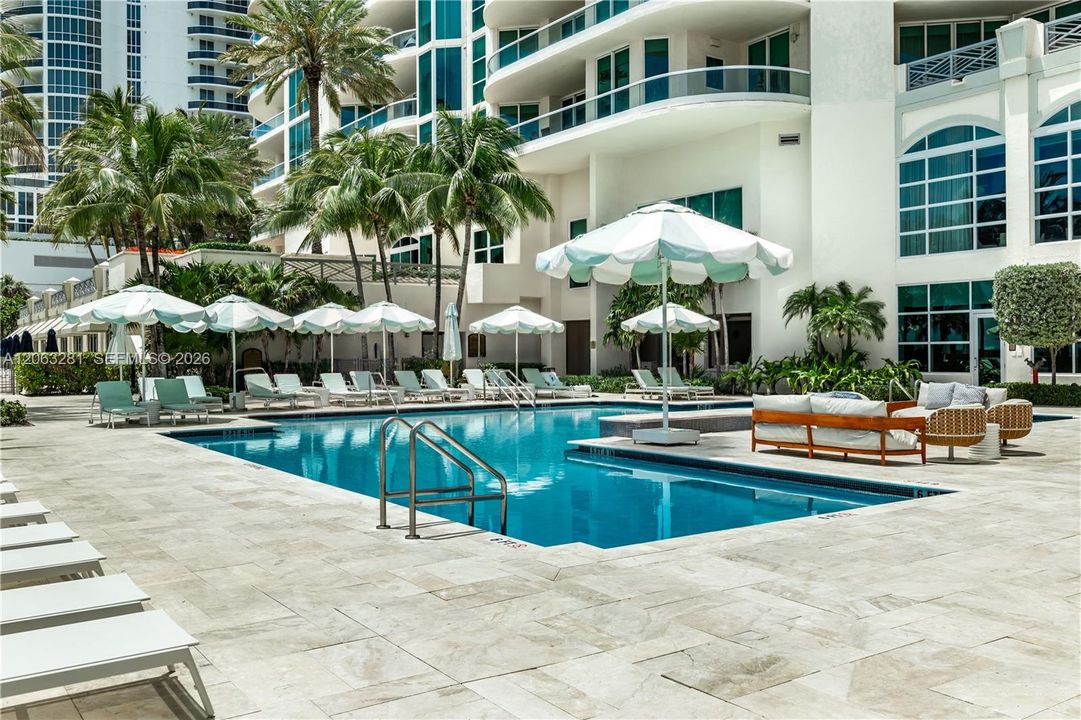 For Sale: $4,100,000 (3 beds, 5 baths, 3480 Square Feet)