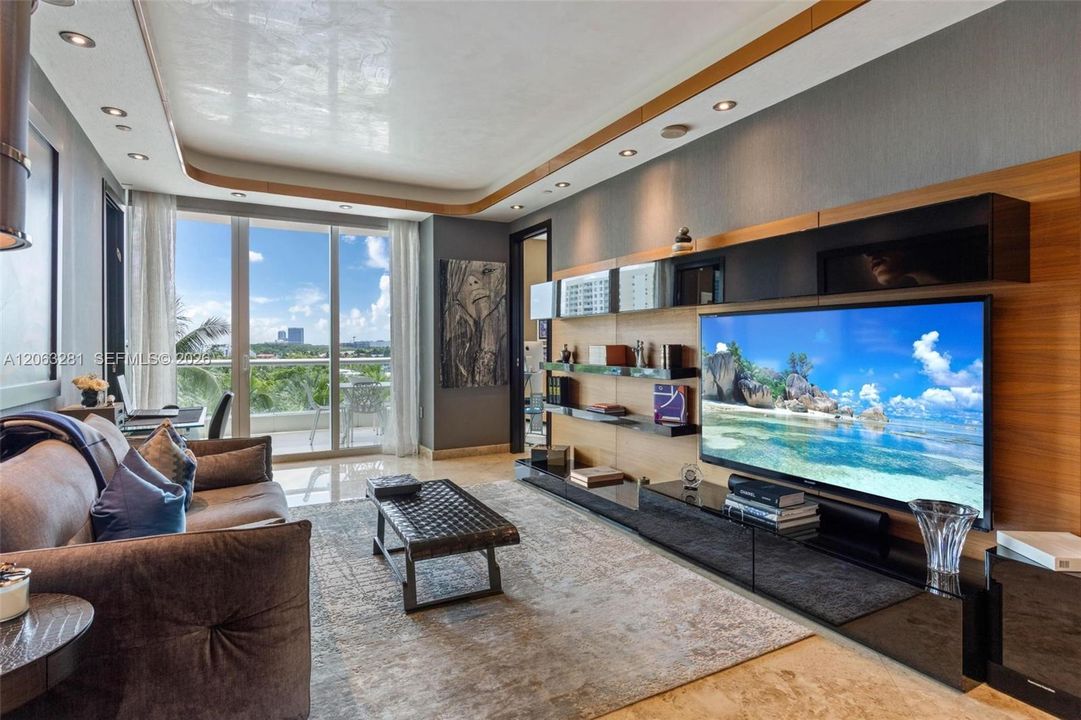For Sale: $4,100,000 (3 beds, 5 baths, 3480 Square Feet)