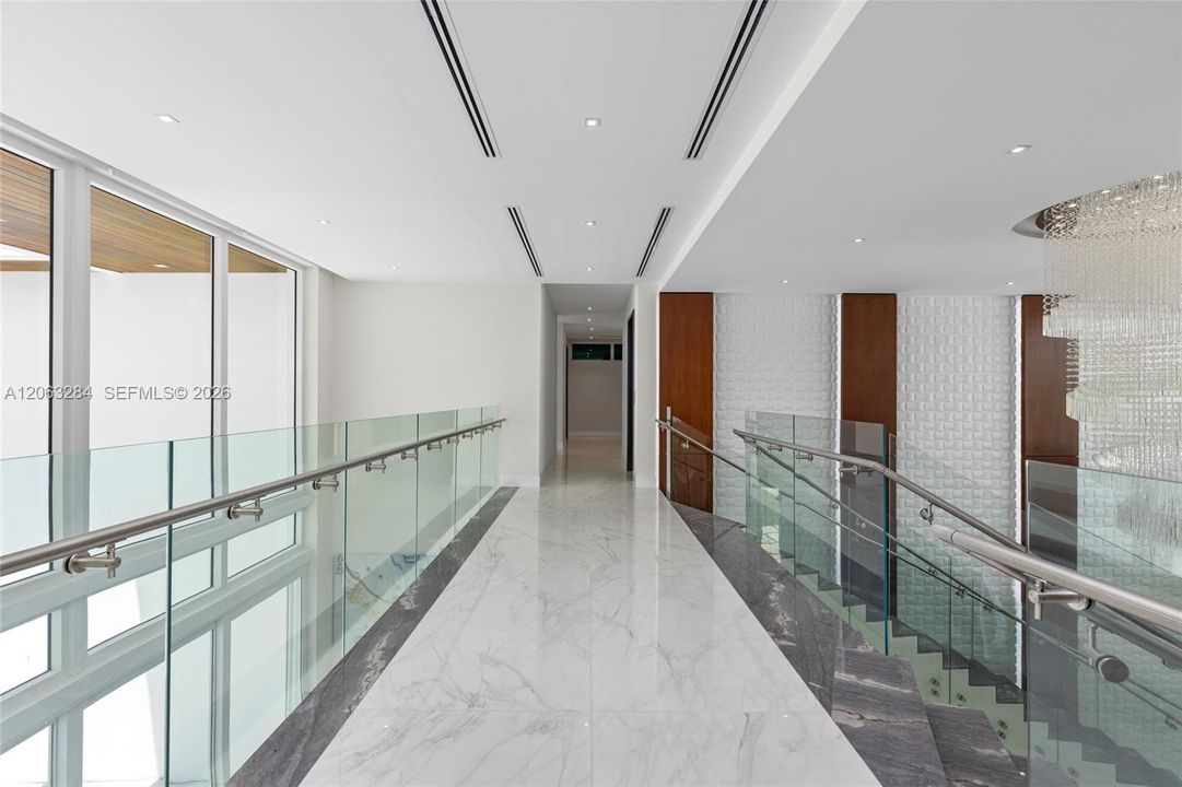 For Sale: $7,995,000 (8 beds, 10 baths, 10150 Square Feet)