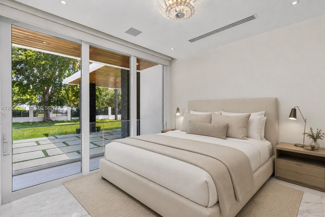 For Sale: $7,995,000 (8 beds, 10 baths, 10150 Square Feet)