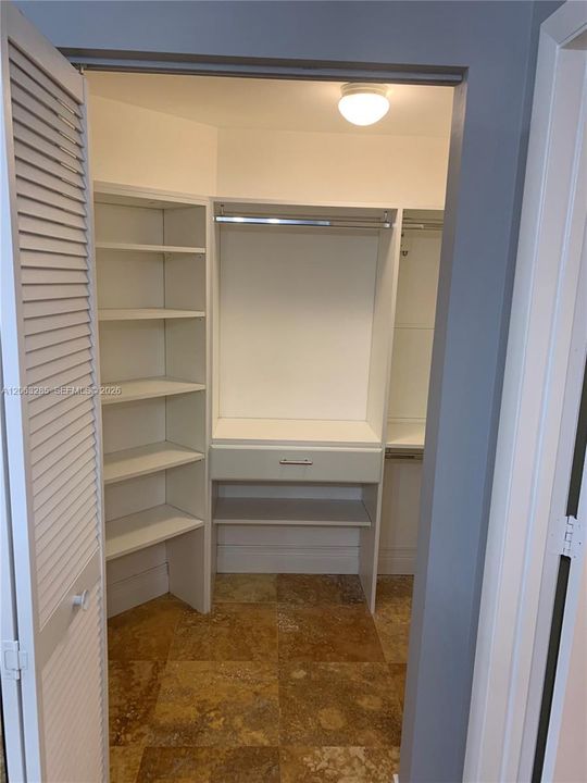 For Rent: $2,800 (2 beds, 2 baths, 1114 Square Feet)