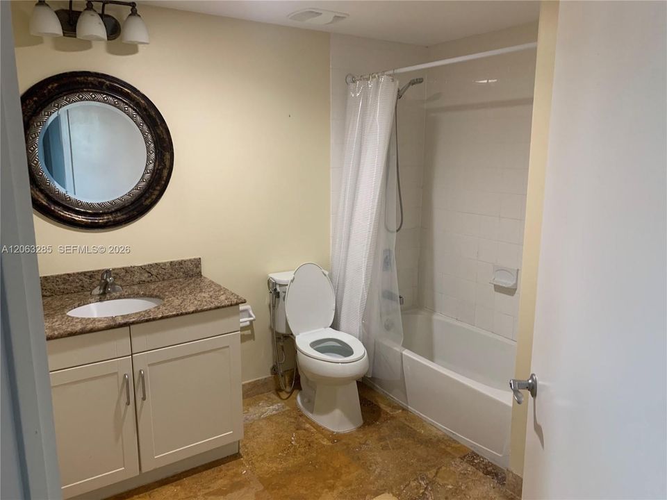 For Rent: $2,800 (2 beds, 2 baths, 1114 Square Feet)