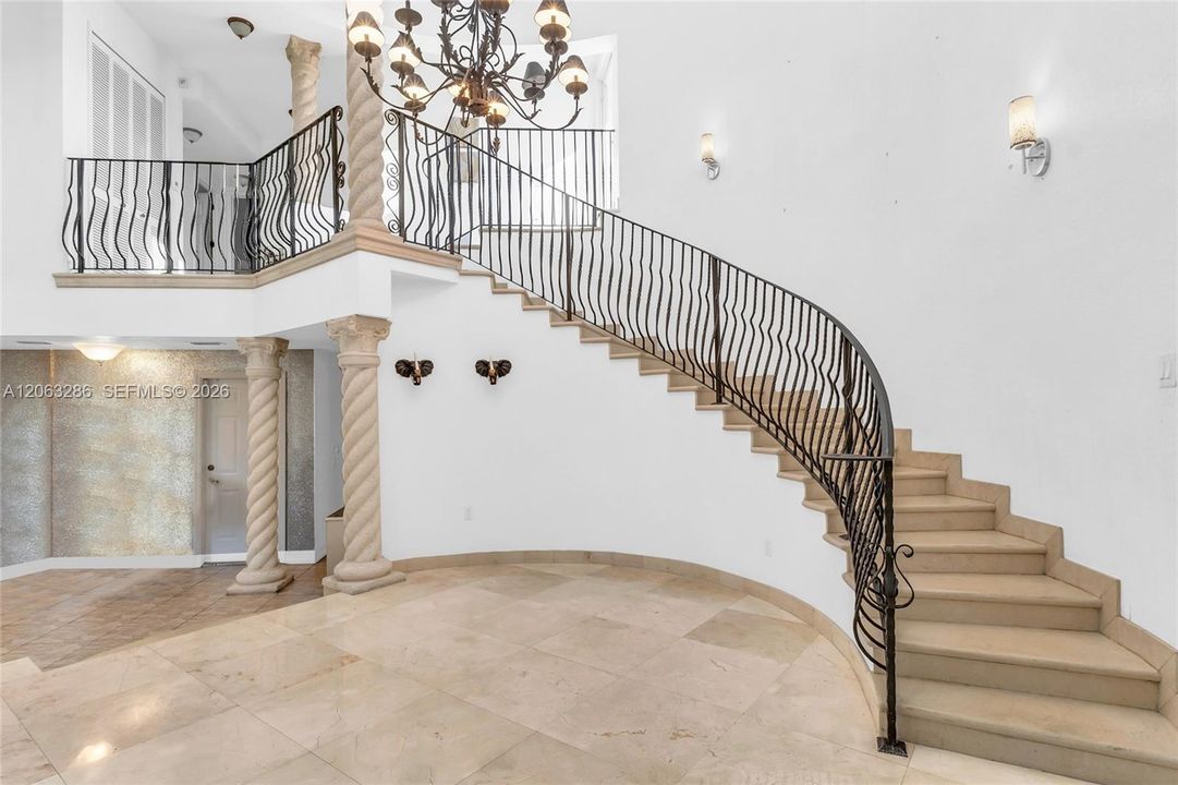 В аренду: $5,500 (5 спален, 5 ванн, 3544 Квадратных фут)