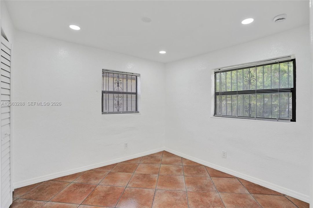 En Renta: $2,400 (3 camas, 1 baños, 816 Pies cuadrados)