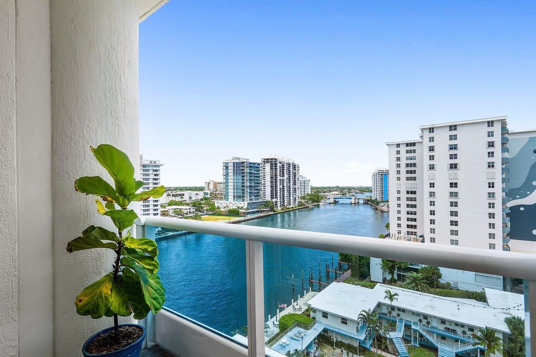 042-715BayshoreDrive-1004-FortLauderdale